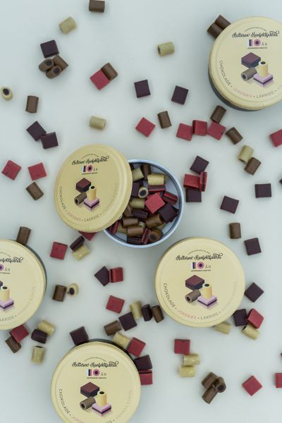 Hattesens Konfektfabrik Schokolade, Erdbeere, Lakrids und Ananas-Kokos Lakritz Konfekt 125g