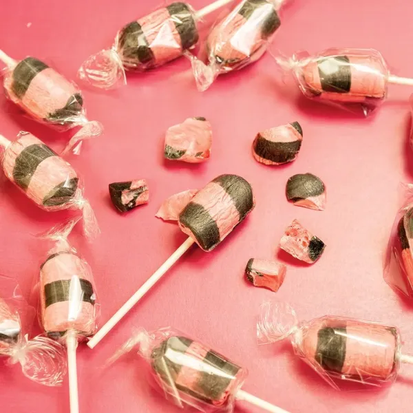 Namitupa Himbeer Salmiac Lollies 6 Stück